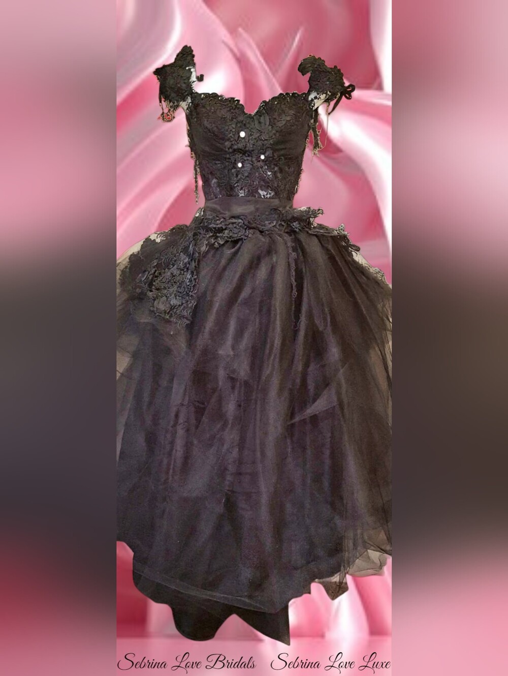 BELLA BLACK SWAN Gothic Corset Wedding Gown Set